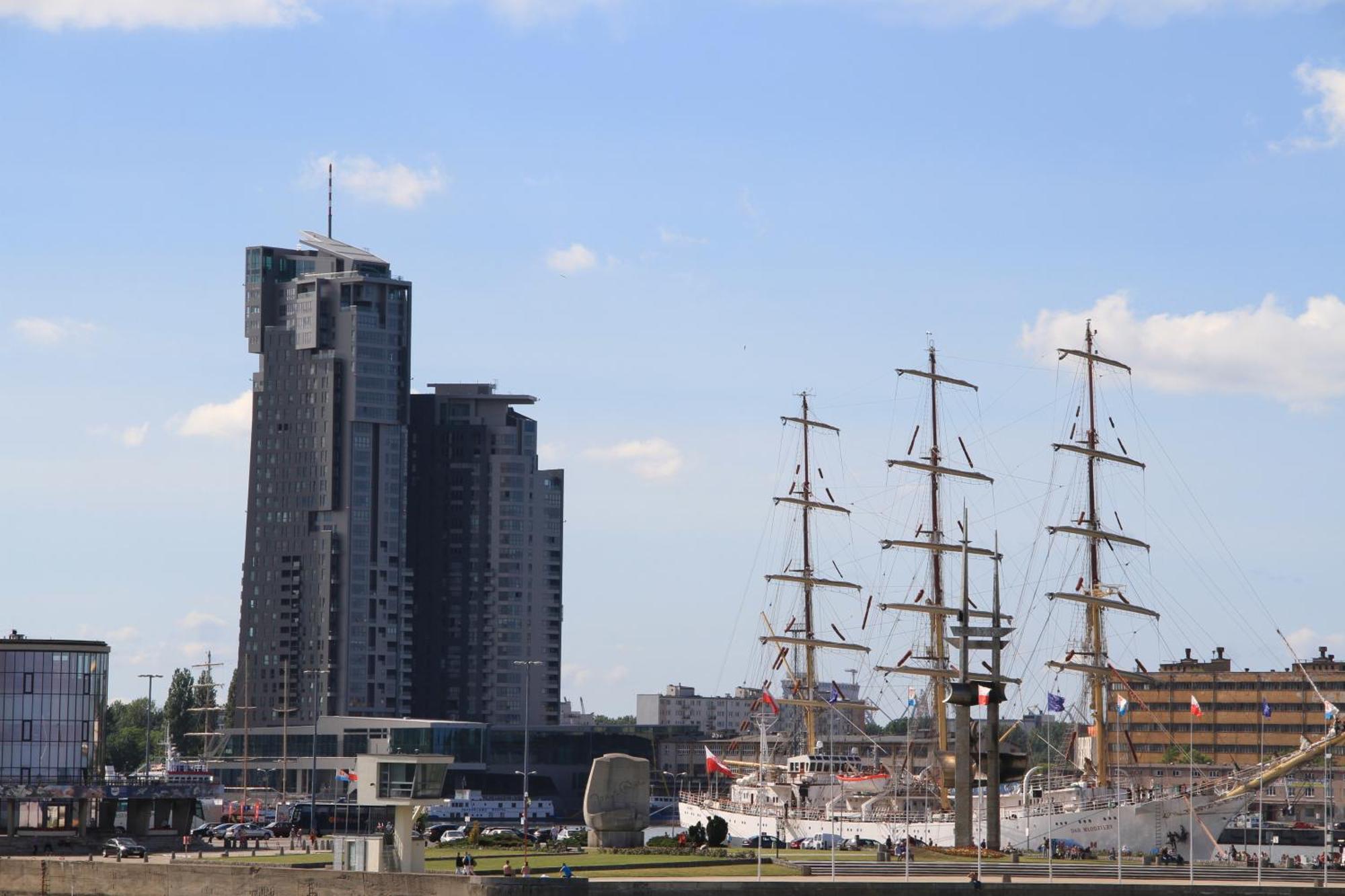 Apartamenty Sea Towers Гдиня Екстериор снимка